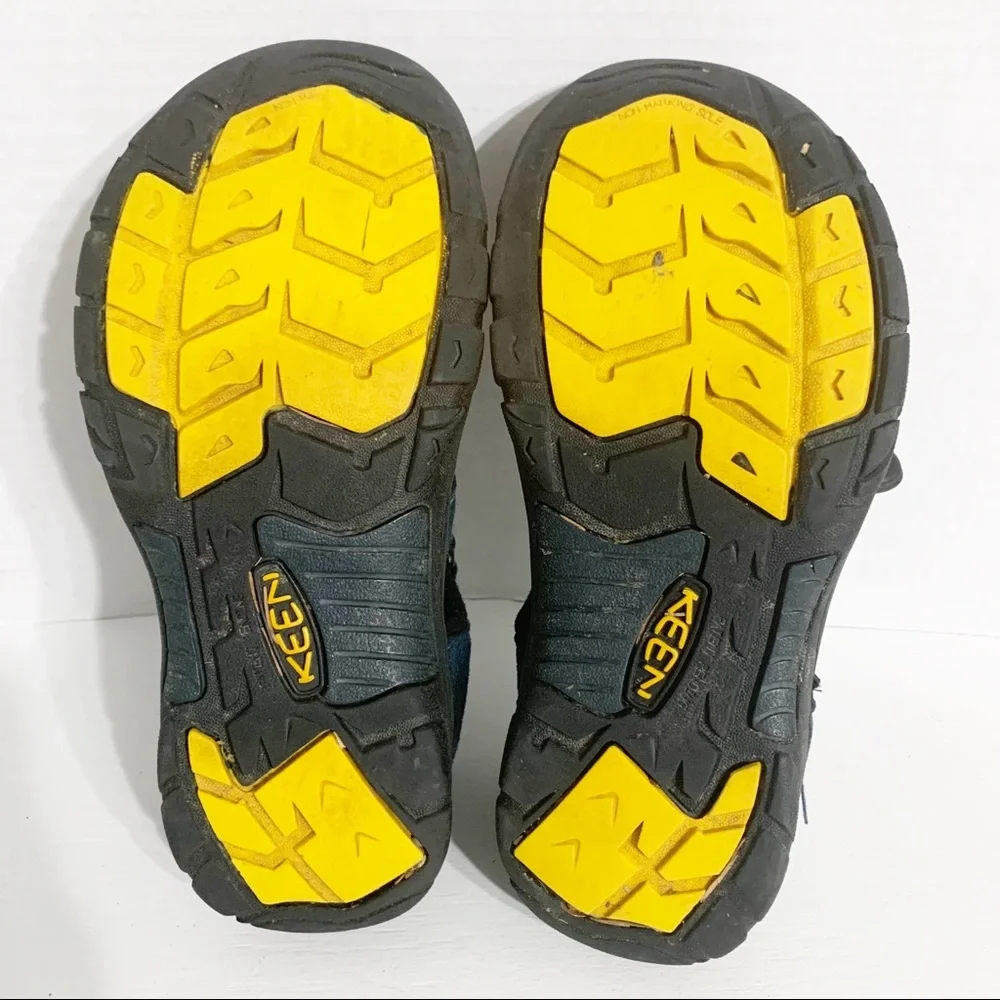 Keen 9212 CS 1009 Newport Suede and Nylon Slip-on Waterproof Shoes Rubber Sole